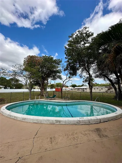 348 S Federal Highway #2