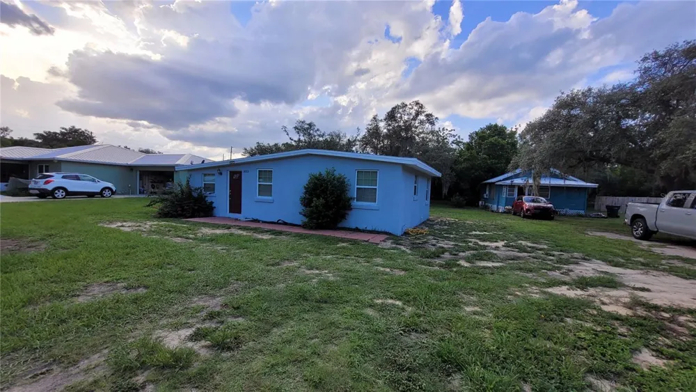3013 LAUREL AVENUE Lake Wales, FL 33898