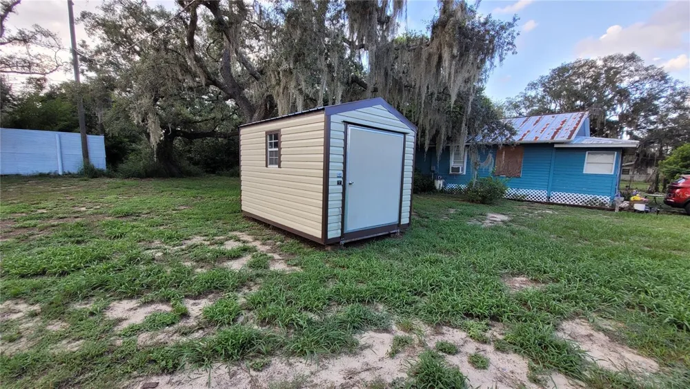 3013 LAUREL AVENUE Lake Wales, FL 33898