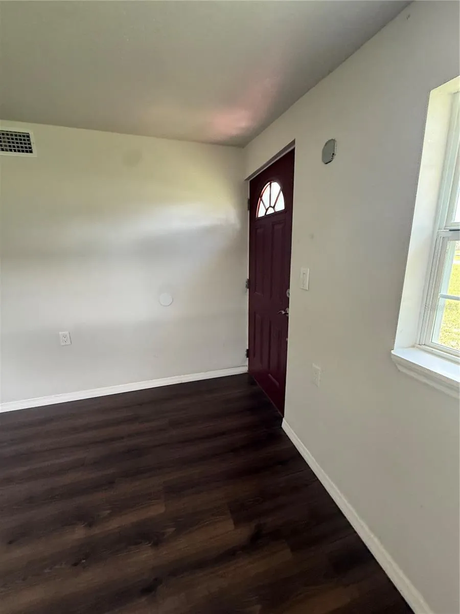 3013 LAUREL AVENUE Lake Wales, FL 33898