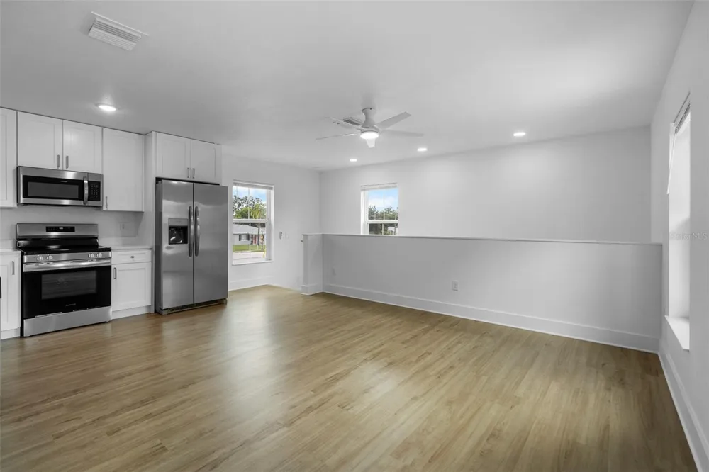 505 43RD STREET S #505 1/2 St Petersburg, FL 33711