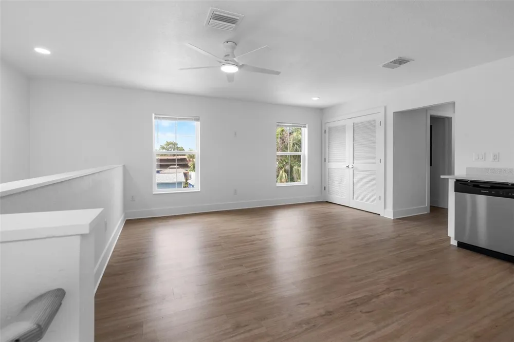 505 43RD STREET S #505 1/2 St Petersburg, FL 33711