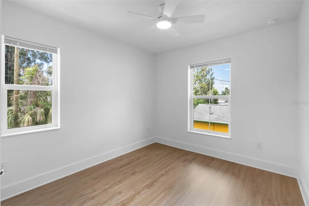 505 43RD STREET S #505 1/2 St Petersburg, FL 33711