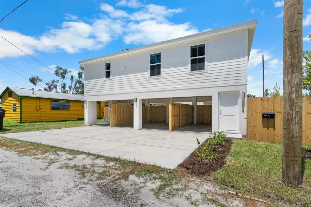 505 43RD STREET S #505 1/2 St Petersburg, FL 33711
