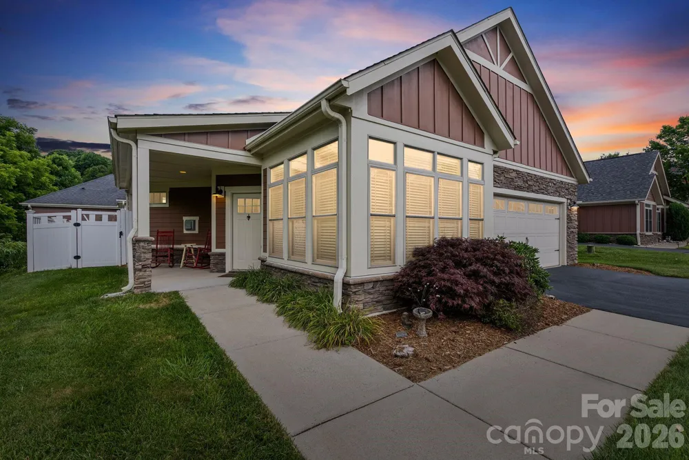 19 Westfield Way Candler, NC 28715