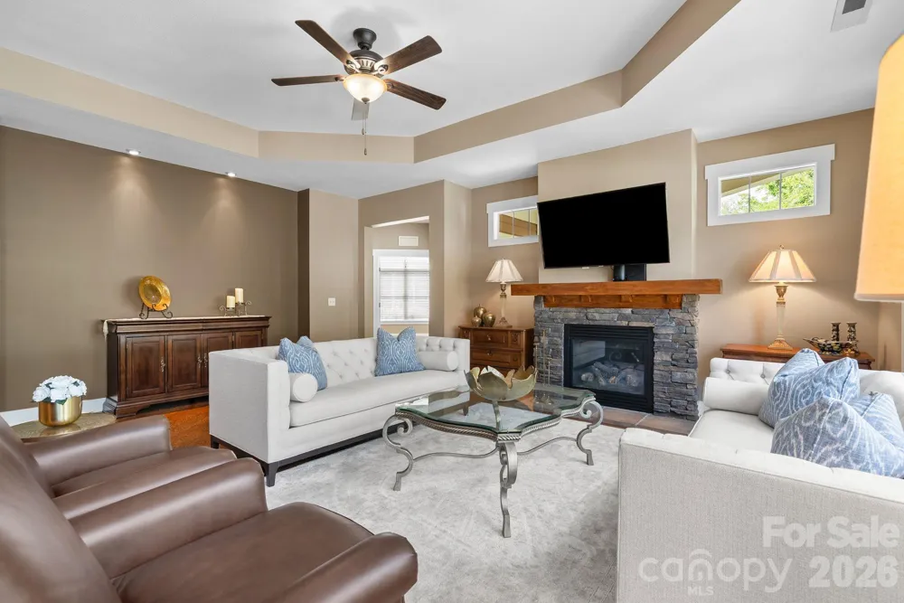 19 Westfield Way Candler, NC 28715