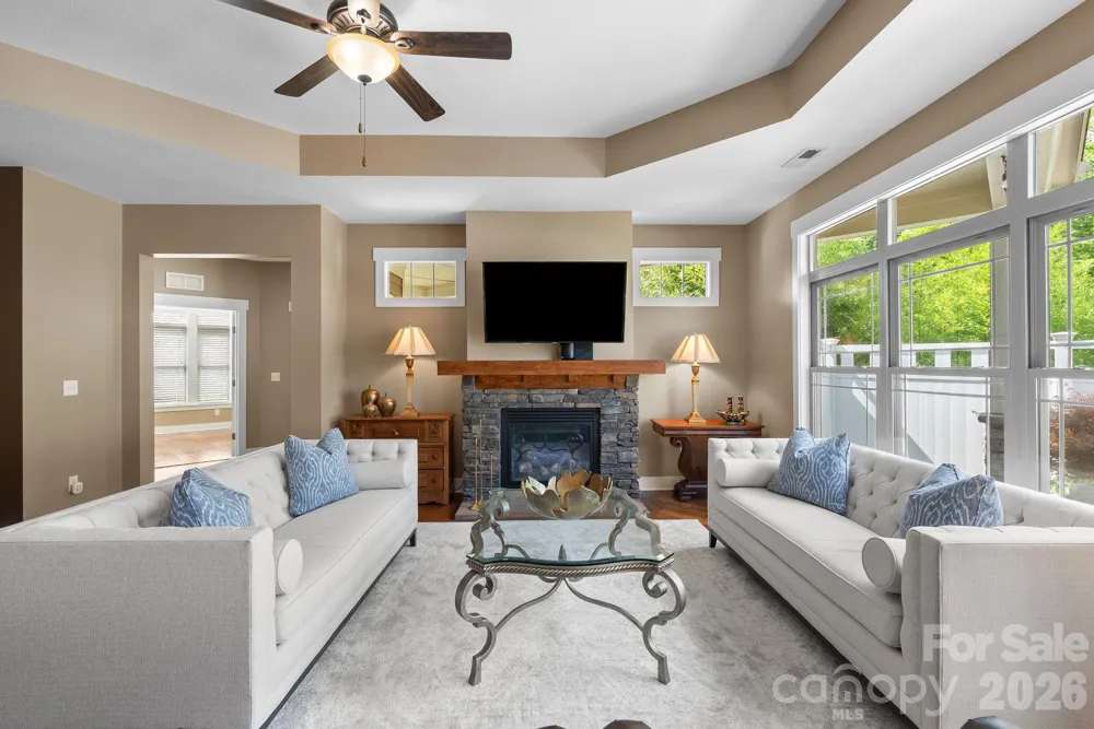 19 Westfield Way Candler, NC 28715