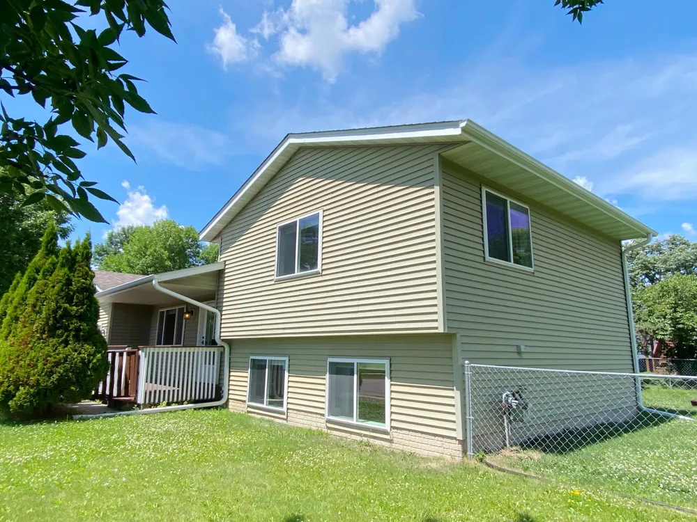 6161 Bakken Street Monticello, MN 55362