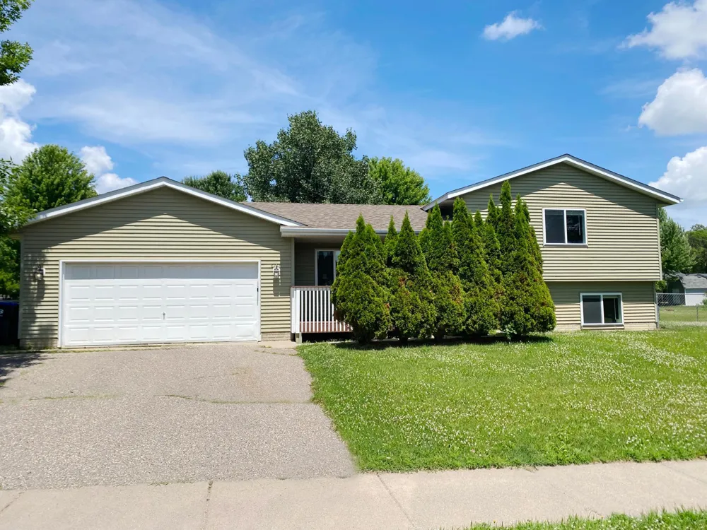 6161 Bakken Street Monticello, MN 55362