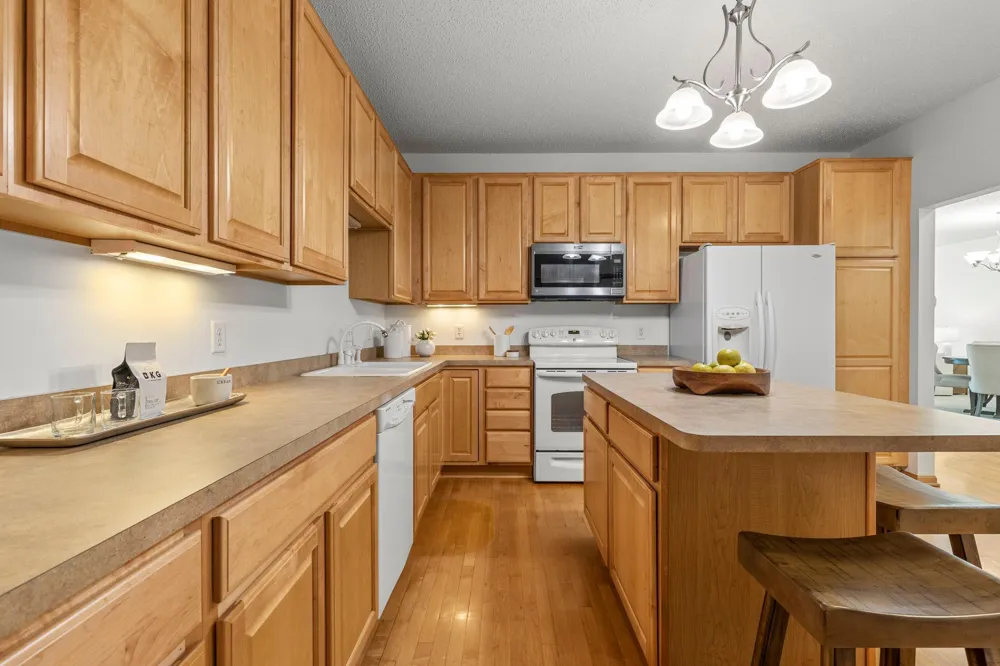 6434 Manchester Avenue NE Otsego, MN 55301