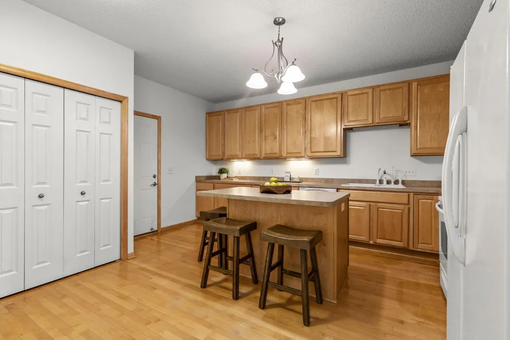 6434 Manchester Avenue NE Otsego, MN 55301