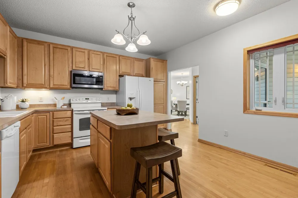 6434 Manchester Avenue NE Otsego, MN 55301