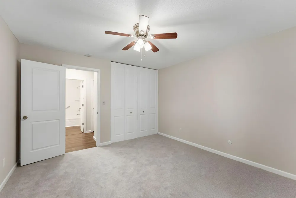 2800 Hamline Avenue #216 Roseville, MN 55113