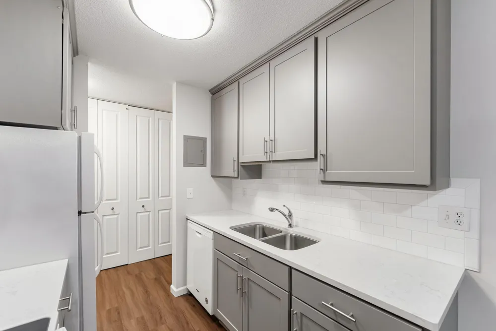 2800 Hamline Avenue #216 Roseville, MN 55113