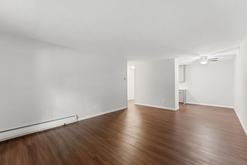 2800 Hamline Avenue #216 Roseville, MN 55113