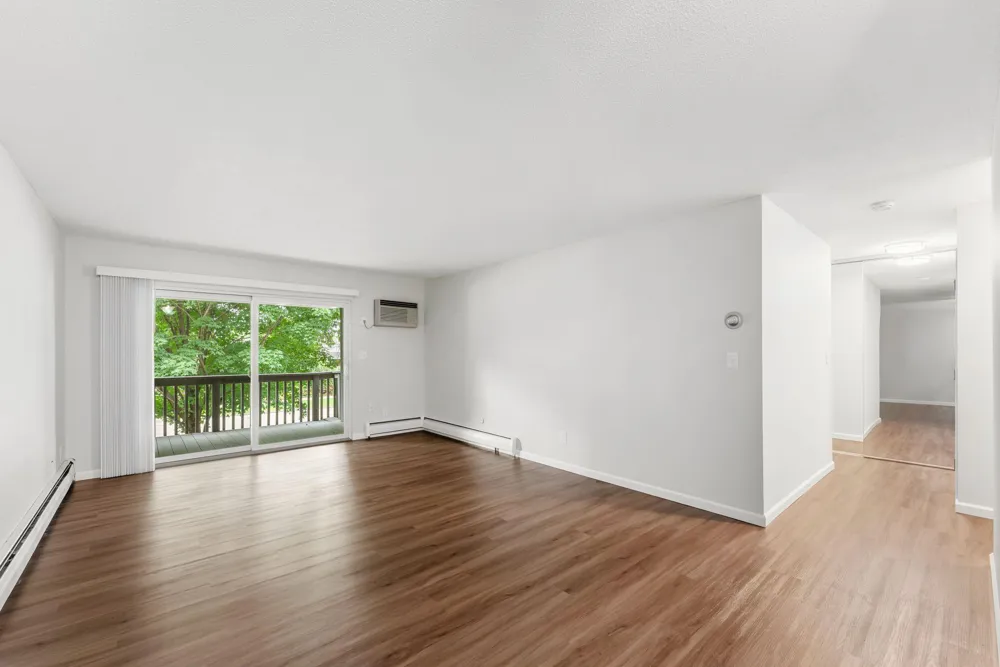 2800 Hamline Avenue #216 Roseville, MN 55113