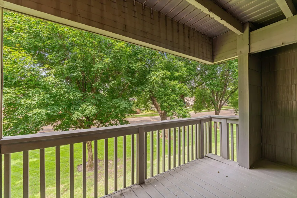 2800 Hamline Avenue #216 Roseville, MN 55113