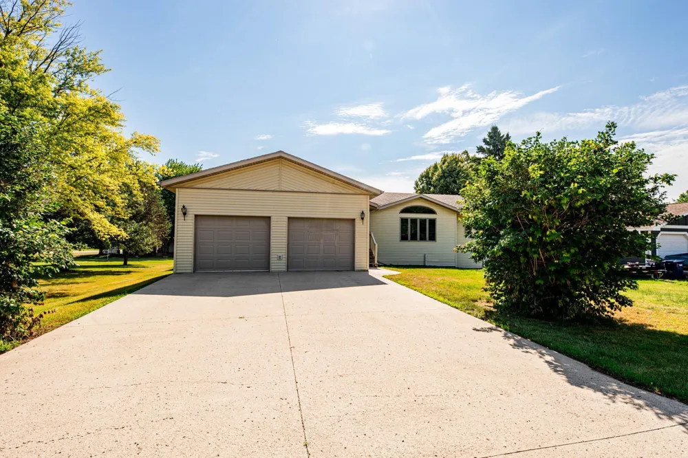 1105 Broadway Street Lisbon, ND 58054