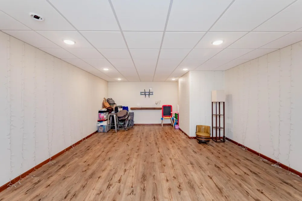 1105 Broadway Street Lisbon, ND 58054