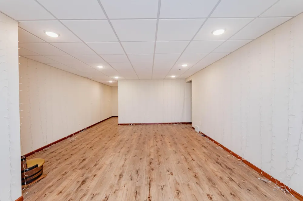 1105 Broadway Street Lisbon, ND 58054