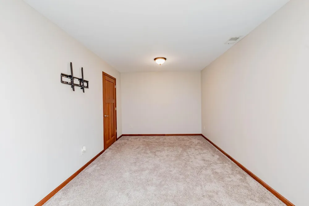 1105 Broadway Street Lisbon, ND 58054