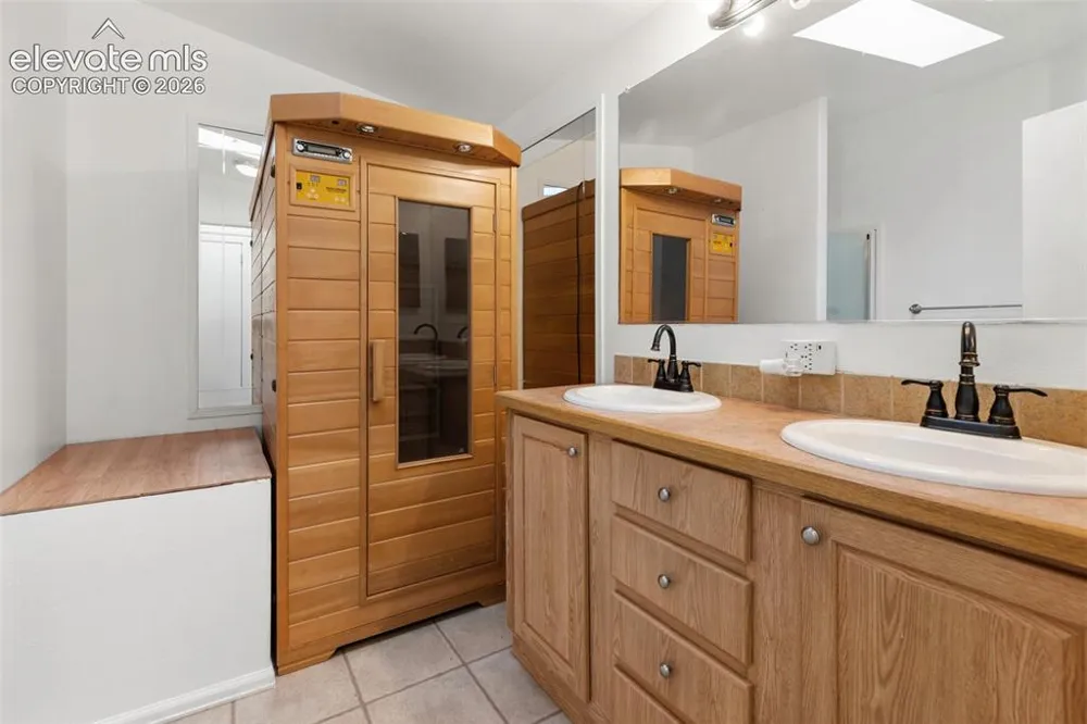 46 Kingston Circle Florissant, CO 80816