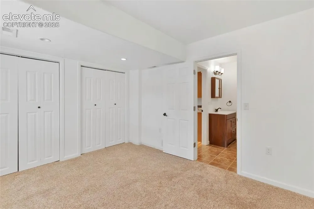 46 Kingston Circle Florissant, CO 80816