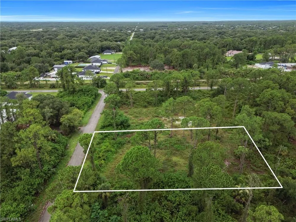 2005 Columbus Avenue Alva, FL 33920