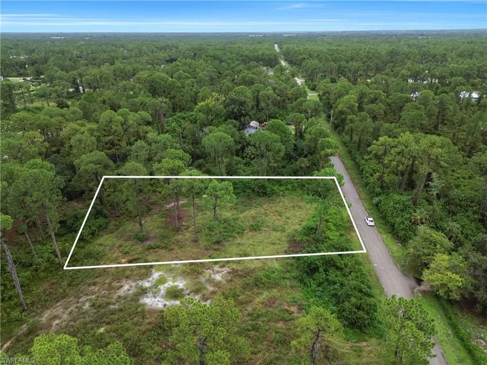 2005 Columbus Avenue Alva, FL 33920
