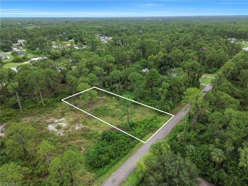 2005 Columbus Avenue Alva, FL 33920