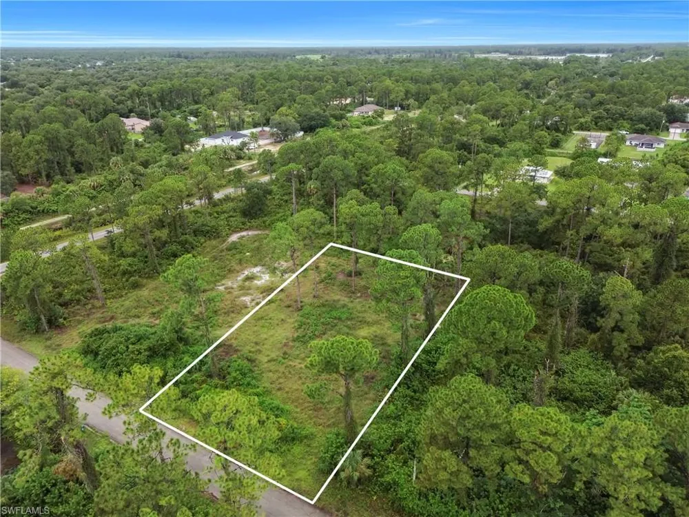 2005 Columbus Avenue Alva, FL 33920