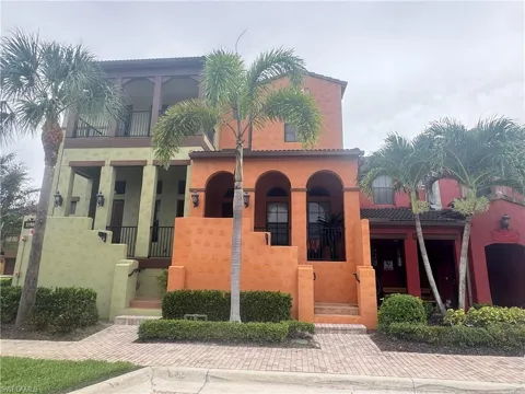 11901 Izarra Way #8602
