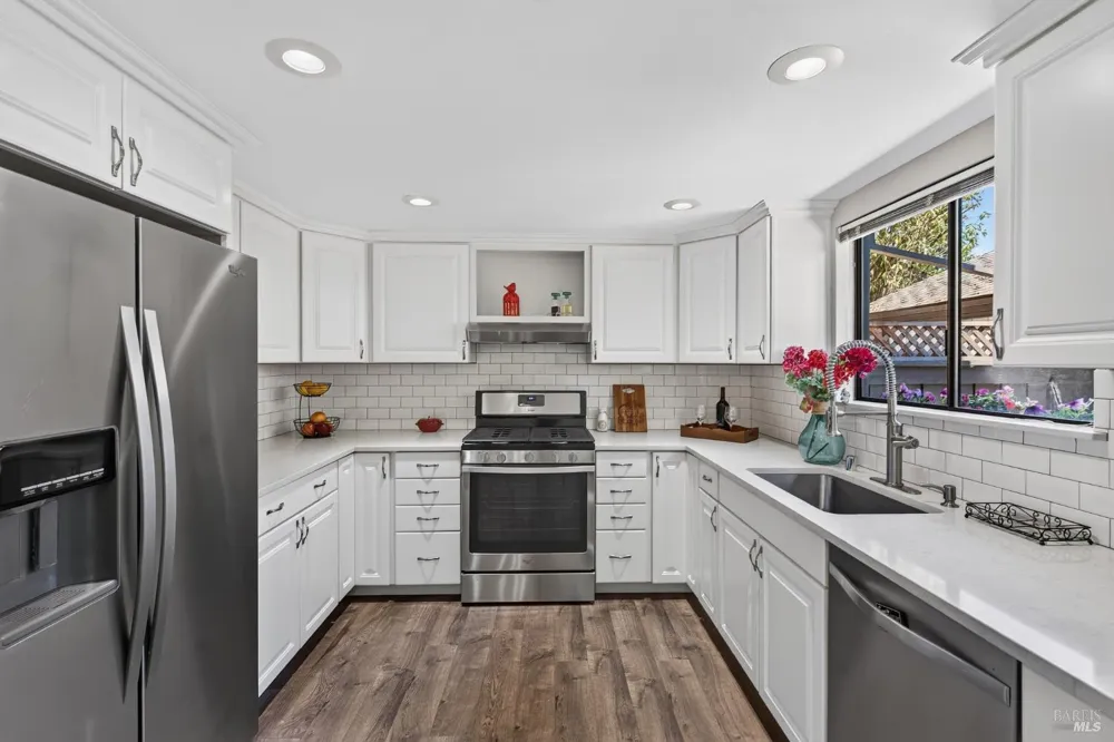 218 Los Alamos Road Santa Rosa, CA 95409