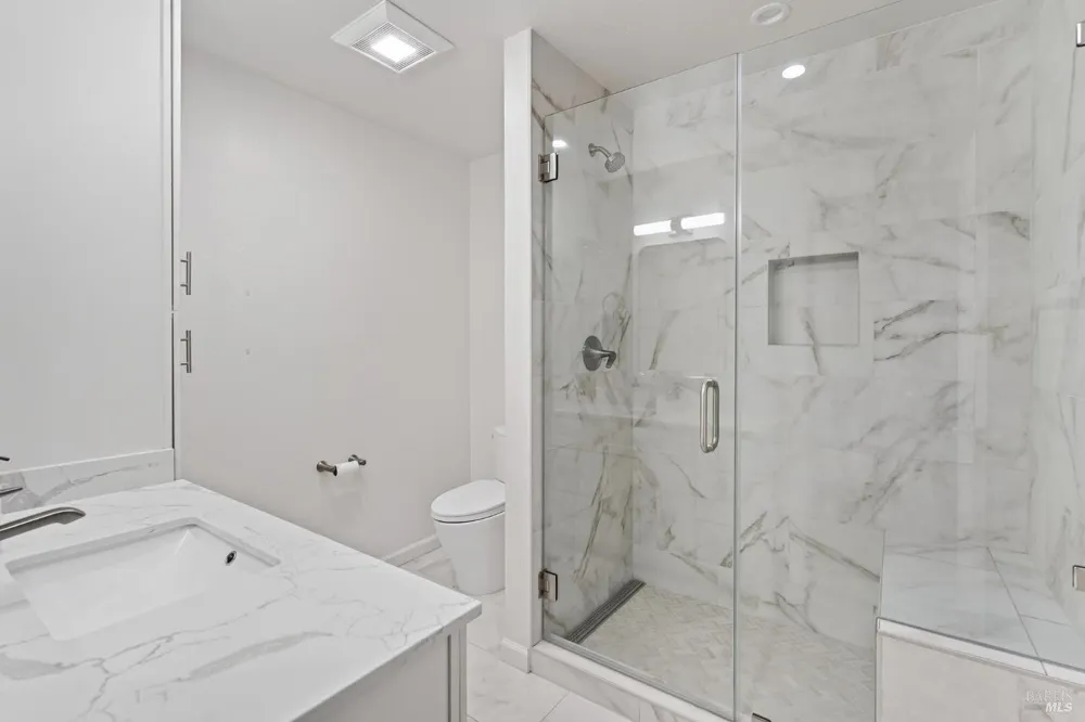 218 Los Alamos Road Santa Rosa, CA 95409