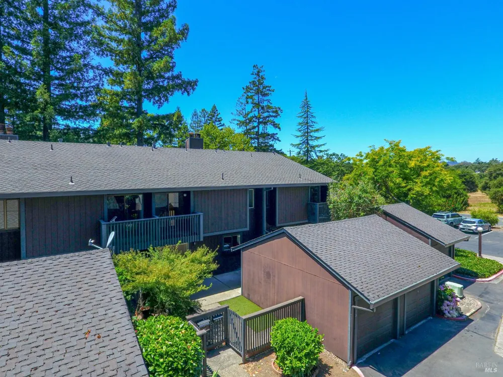 218 Los Alamos Road Santa Rosa, CA 95409
