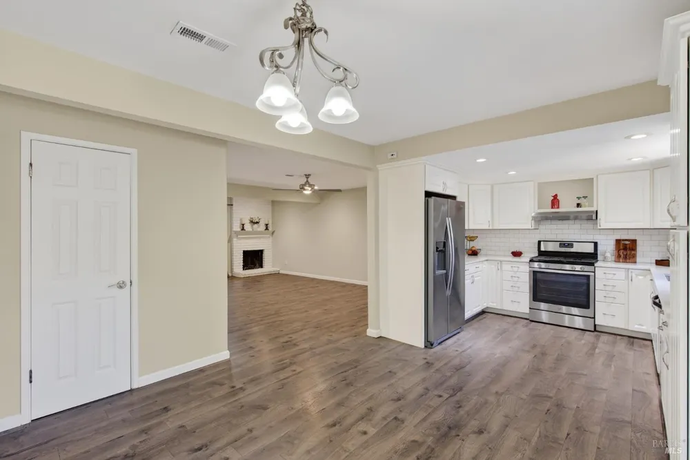 218 Los Alamos Road Santa Rosa, CA 95409