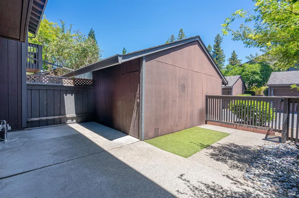 218 Los Alamos Road Santa Rosa, CA 95409