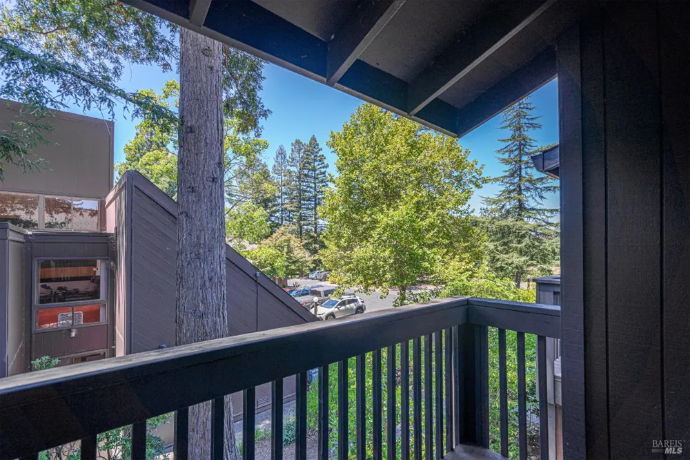 218 Los Alamos Road Santa Rosa, CA 95409