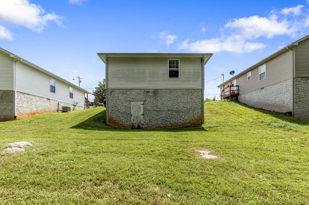 232 W Edison Street Alcoa, TN 37701