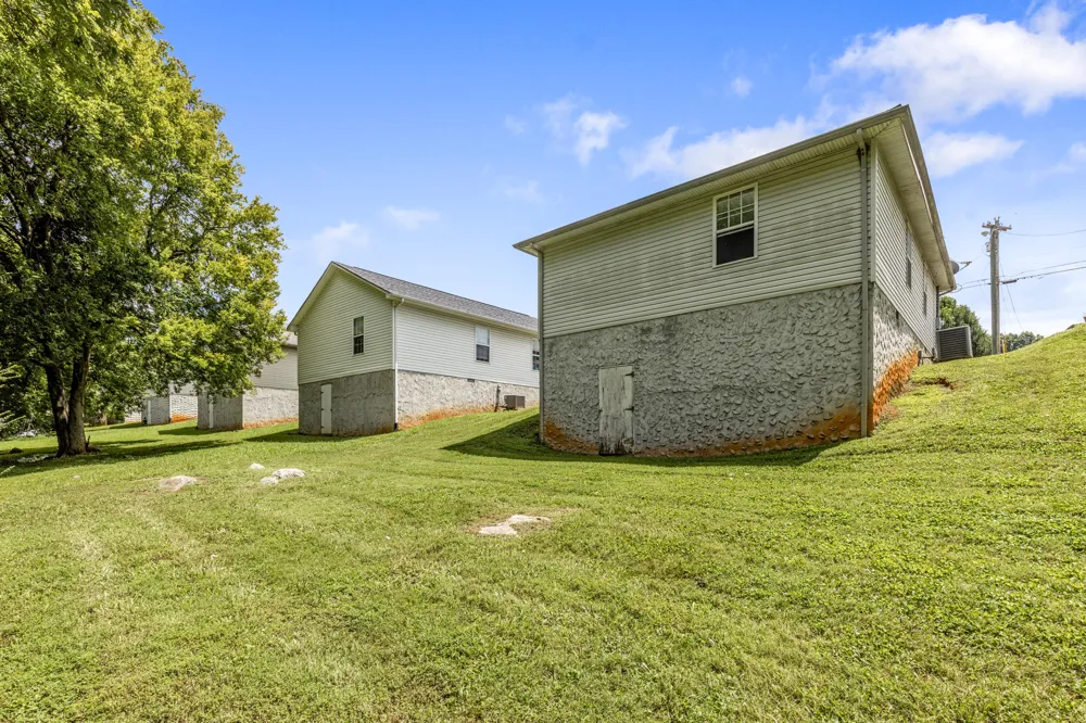 232 W Edison Street Alcoa, TN 37701