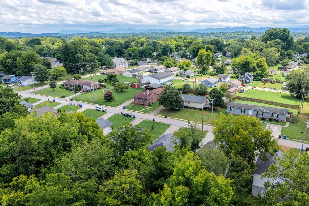 232 W Edison Street Alcoa, TN 37701