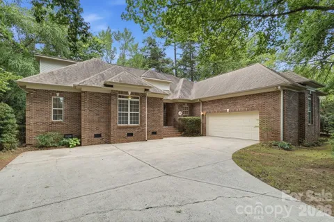10312 Club Trophy Lane