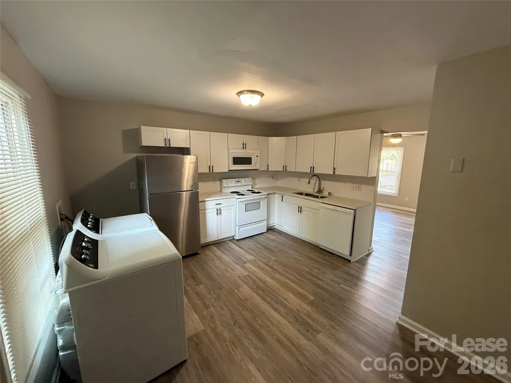 310 W Catawba Avenue #4 Mount Holly, NC 28120