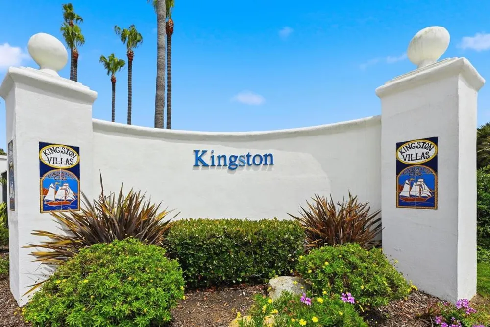 94 Kingston Ct W Coronado, CA 92118