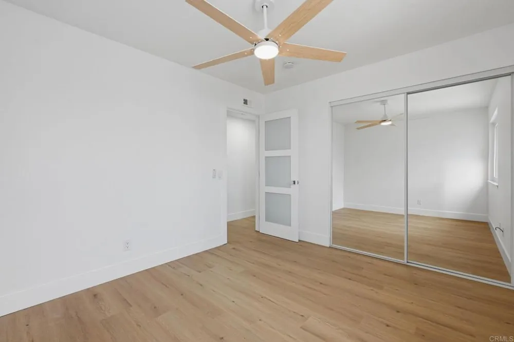 94 Kingston Ct W Coronado, CA 92118