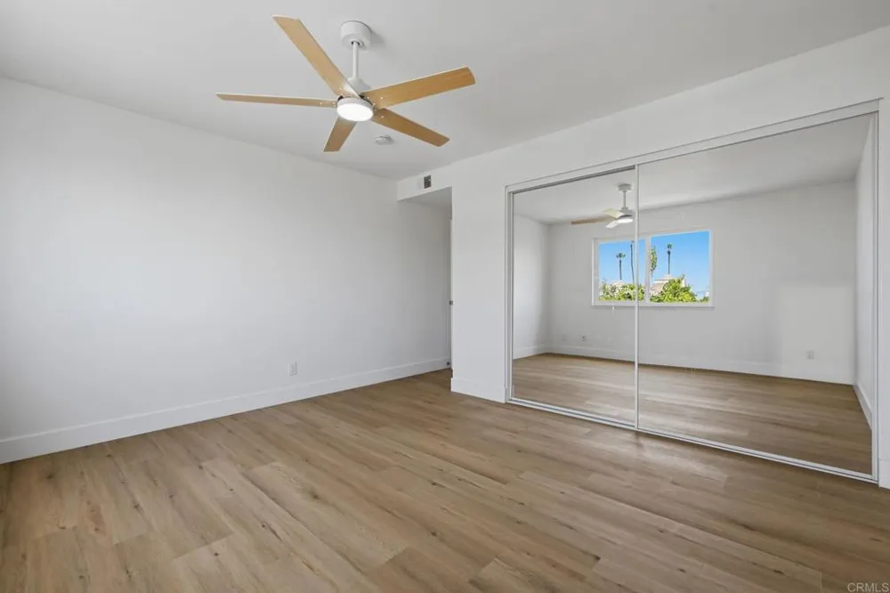 94 Kingston Ct W Coronado, CA 92118