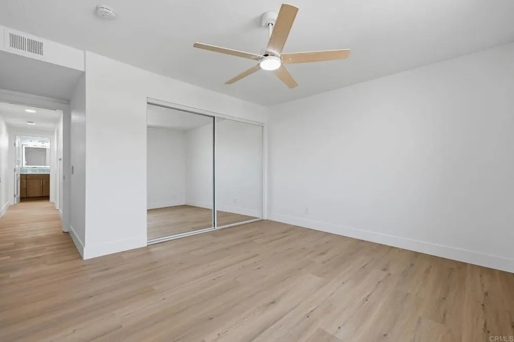 94 Kingston Ct W Coronado, CA 92118