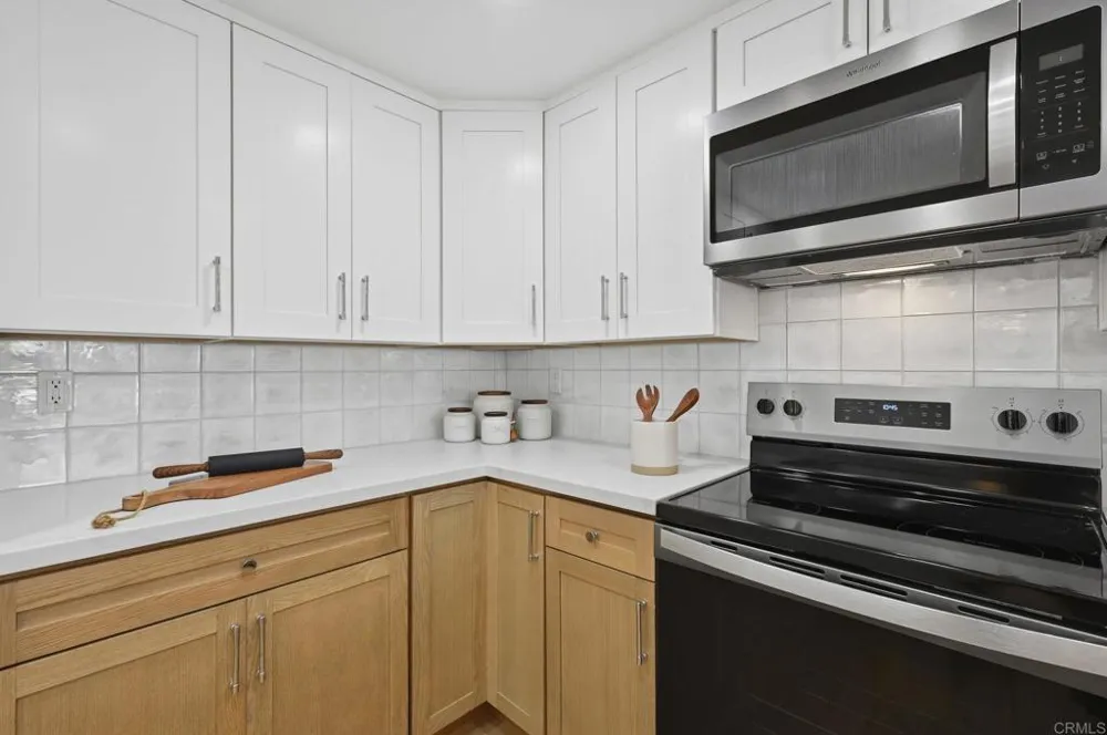 94 Kingston Ct W Coronado, CA 92118