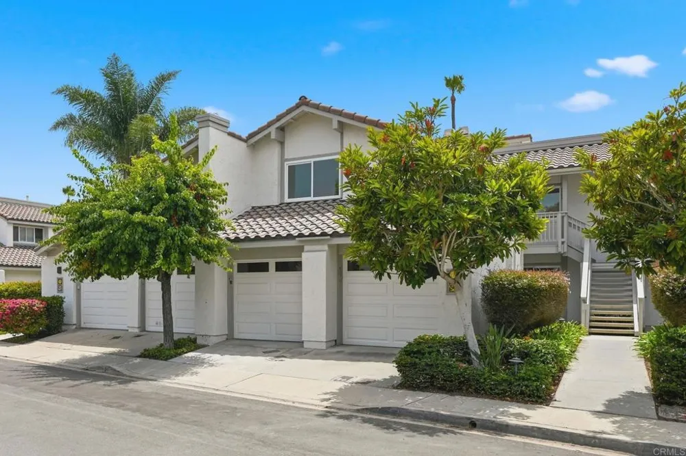 94 Kingston Ct W Coronado, CA 92118