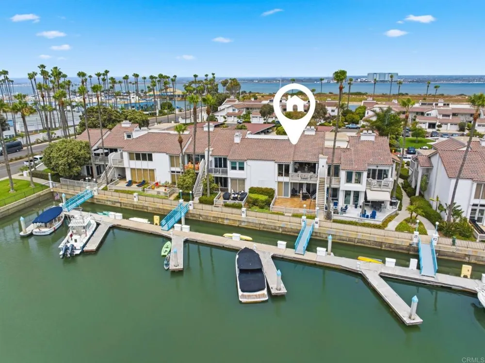 94 Kingston Ct W Coronado, CA 92118